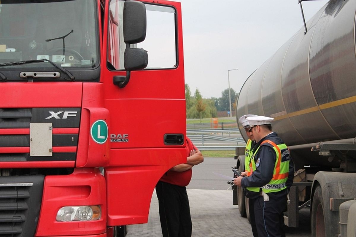 Közlekedésrendészeti ellenőrzések az ország teljes területén